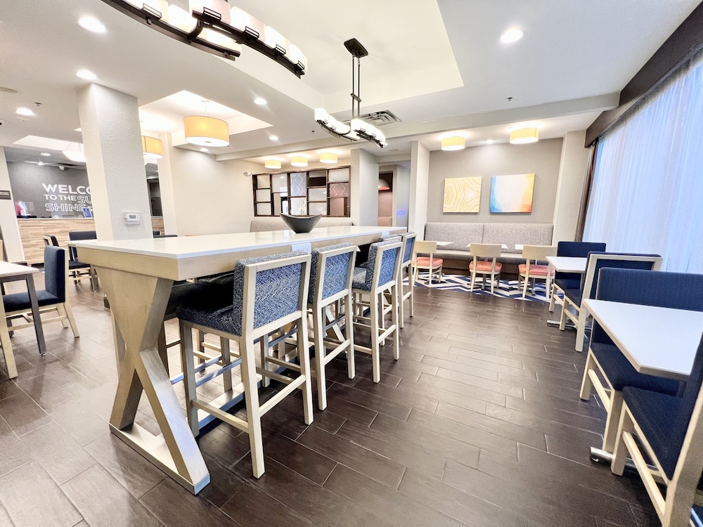 Hampton Inn Ft. Walton Beach - photo 3