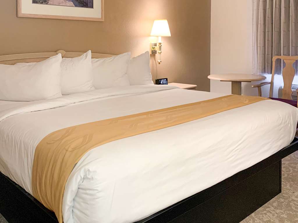 Quality Inn Albuquerque East I 40 Juan Tabo Exit - photo 9