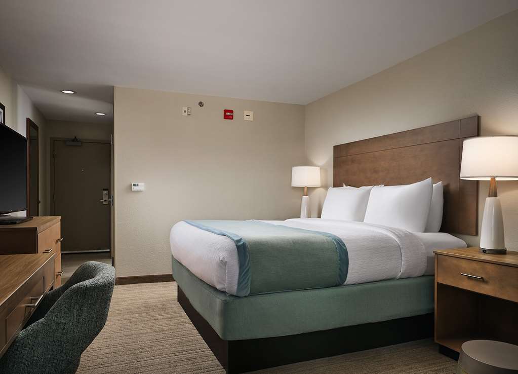 Best Western Plus Desoto - photo 13