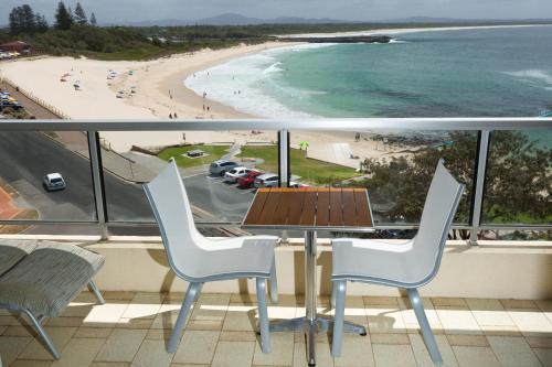Beachpoint Unit 501 — 4-Star Luxury Hotel in Forster, Australia