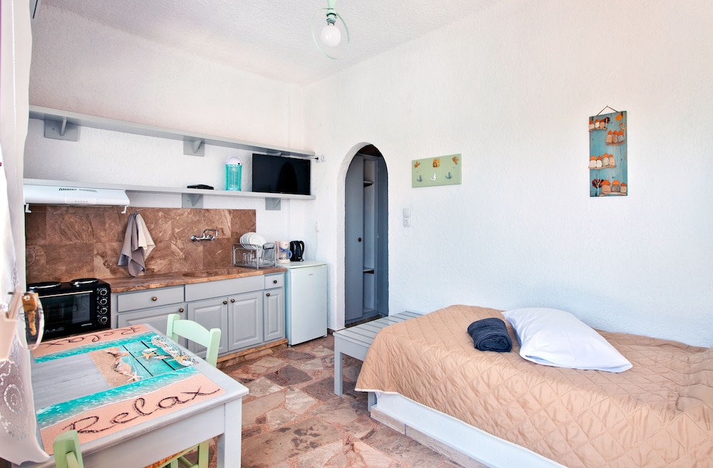 Apartments With Garden View Creta Ierapetra — 4-Star Luxury Hotel in Ierapetra, Greece