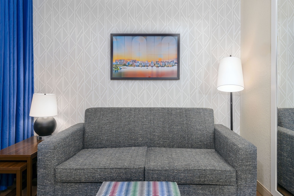 Home2 Suites by Hilton Nokomis Sarasota Casey Key - photo 6