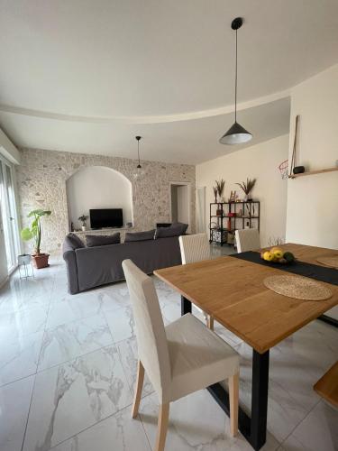 Incantevole Appartamento Sentiero al Mare — 4-Star Luxury Hotel in San Benedetto Del Tronto, Italy
