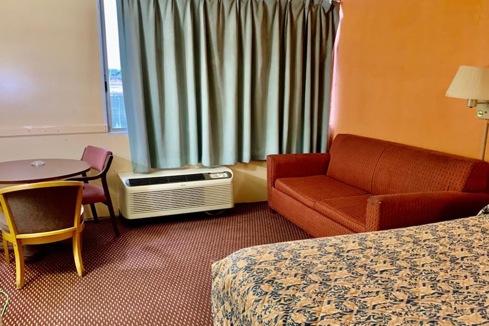 Red Carpet Inn & Suites Lima - photo 14