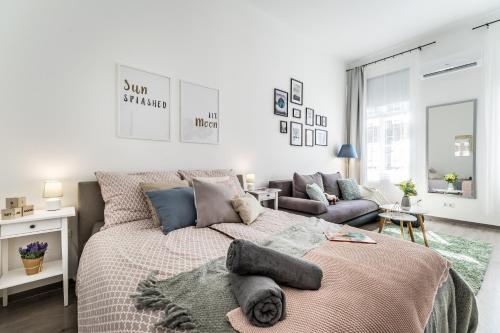 Sun splashed Retreat in the Heart of a Vibrant Quarter — 4-Star Luxury Hotel in Budapest, Hungary