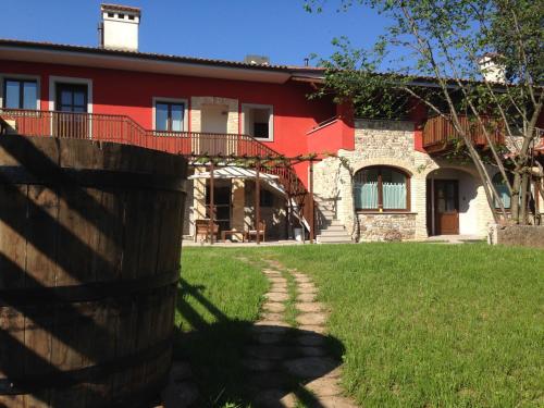La Valeriana Farm Apartments — 4-Star Luxury Hotel in San Daniele Del Friuli, Italy