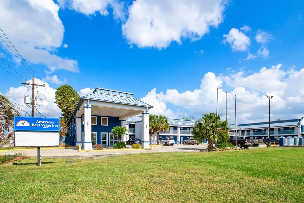 Americas Best Value Inn Gonzales - photo 5