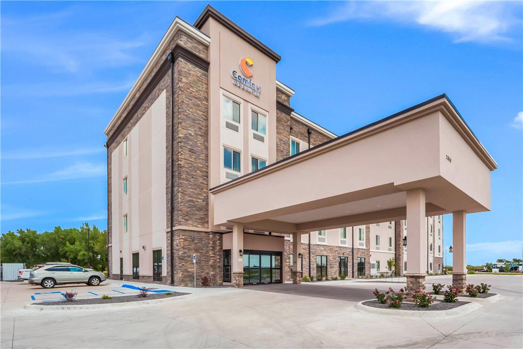 Comfort Inn & Suites North Platte - photo 3