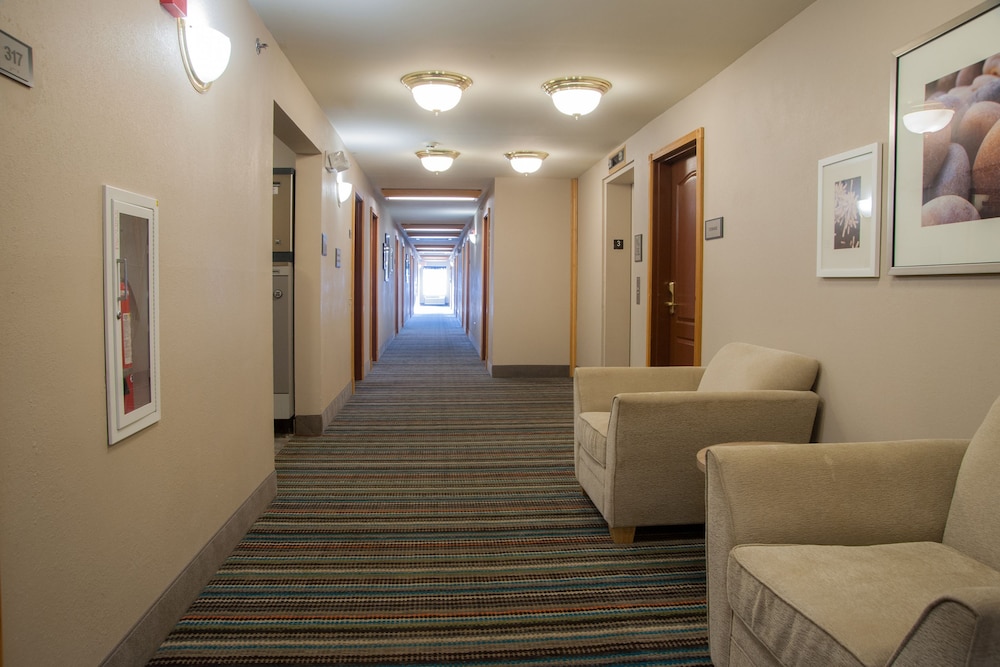 Country Inn & Suites by Radisson Milwaukee Airport WI - photo 33
