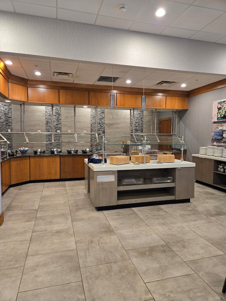 DoubleTree by Hilton Rochester - photo 39