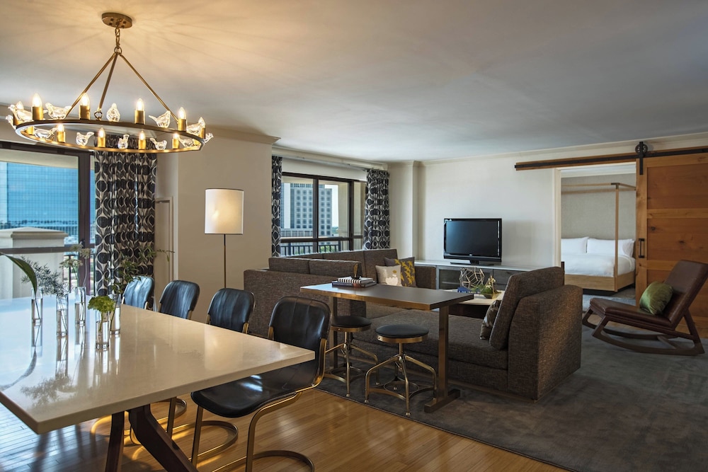 Renaissance Raleigh North Hills Hotel - photo 28
