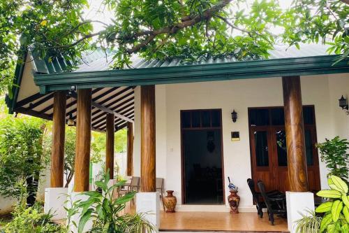 Catherine Villa in Ja Ela near Colombo Airport Expressway Exit — 4-Star Luxury Hotel in Ja Ela, Sri Lanka