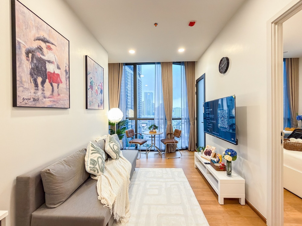 New City Condo in Central Bangkok Siam Paragon Central World