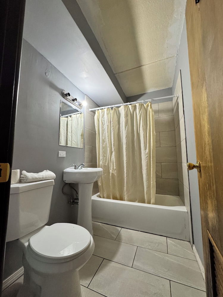 Best Motel By OYO Chicago I 90 - photo 20