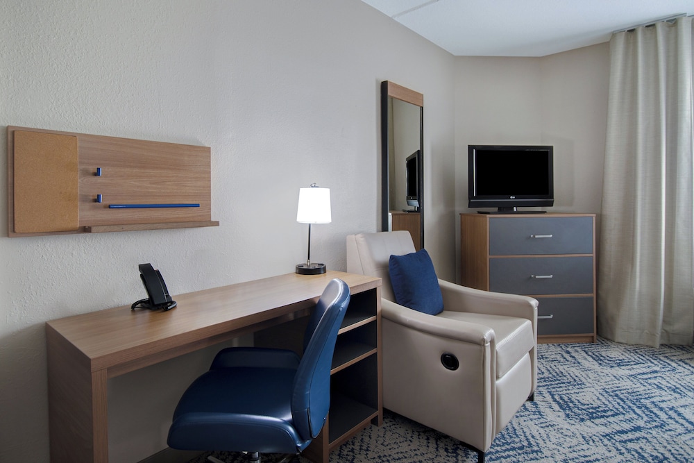Candlewood Suites Columbia Ft. Jackson by IHG - photo 16
