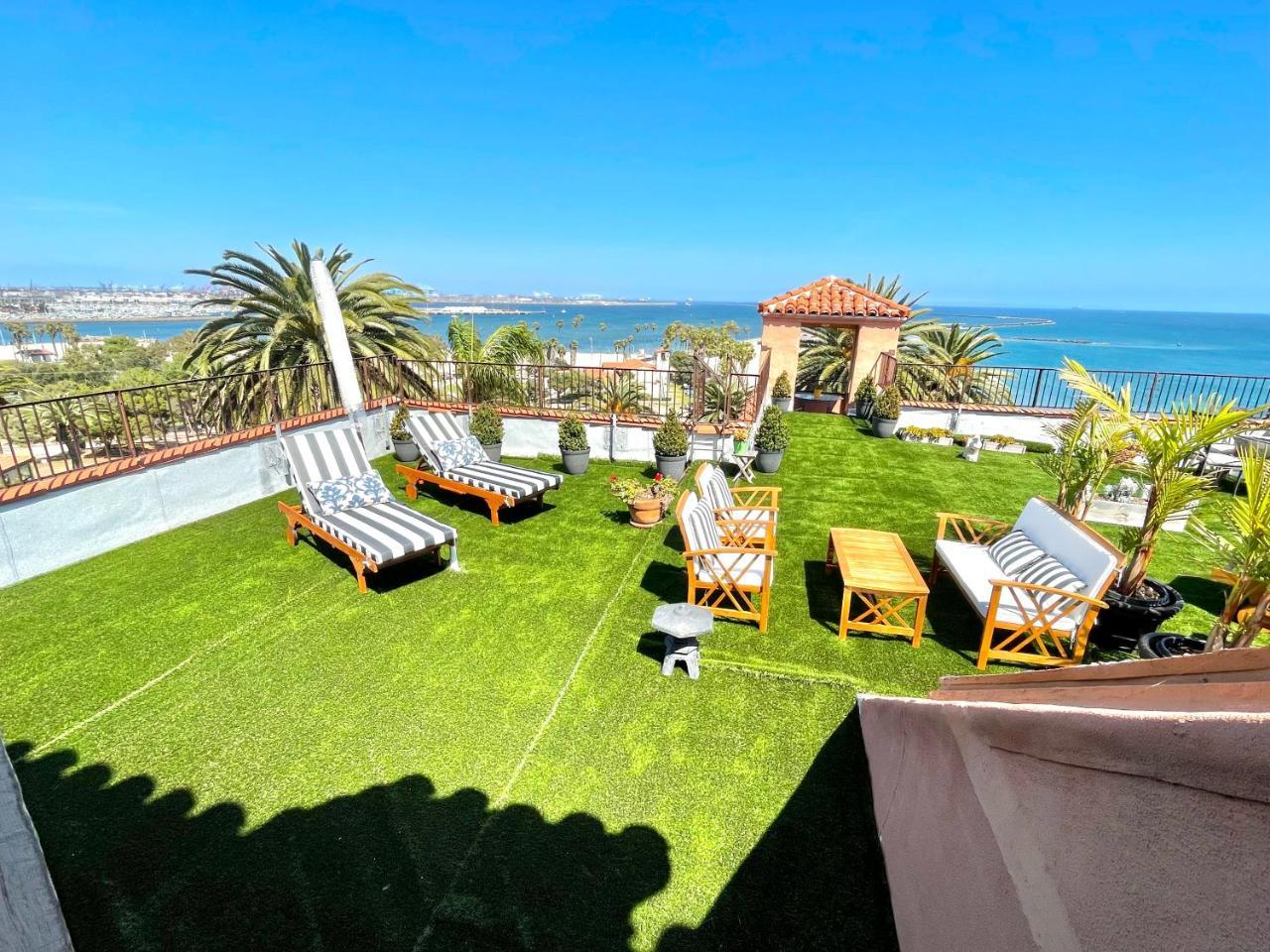 The Riviera — 4-Star Luxury Hotel in San Pedro, United States