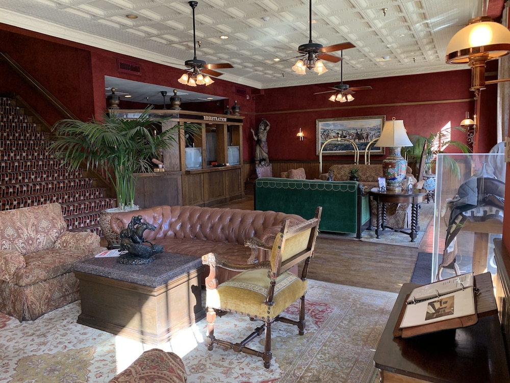 Stockyards Hotel - photo 2