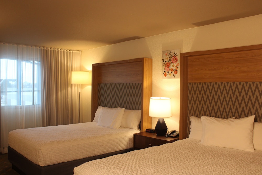 Wyndham Flint Grand Blanc Bishop Airport Confe - photo 7
