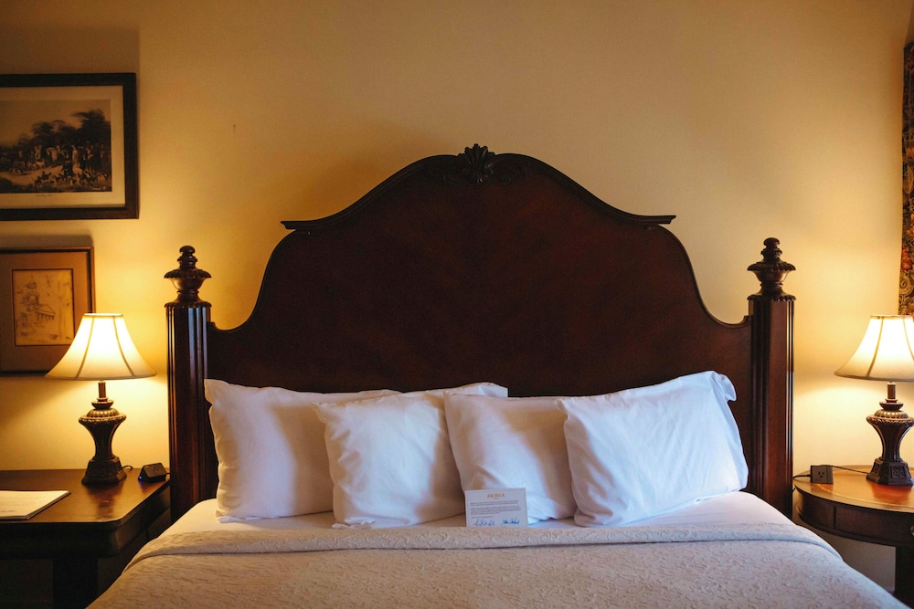Anchuca Historic Mansion & Inn - photo 40