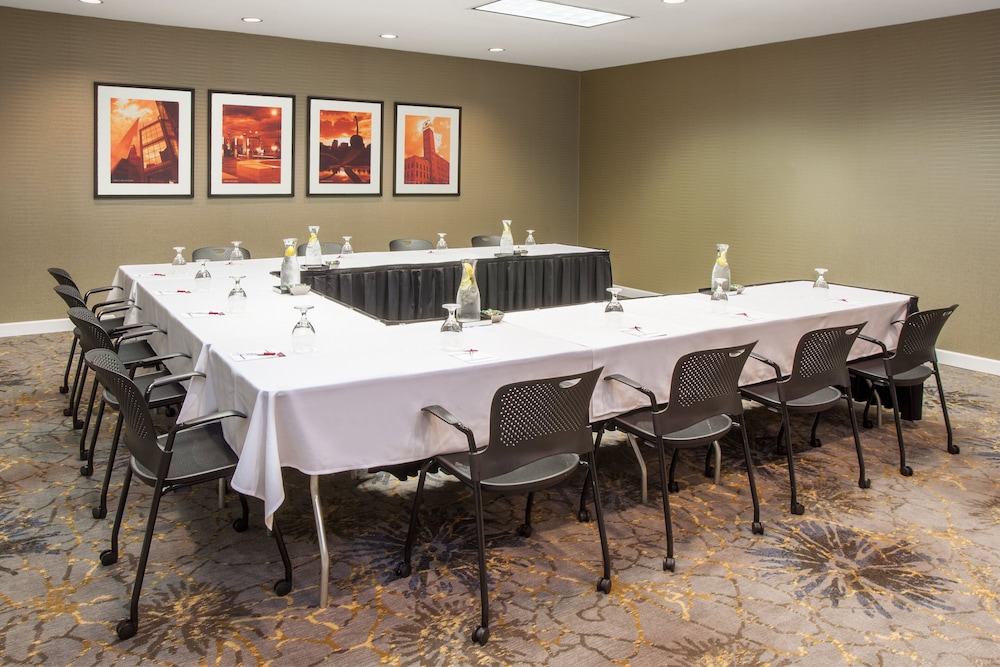 Crowne Plaza Suites MSP Airport Mall of America by IHG - photo 62