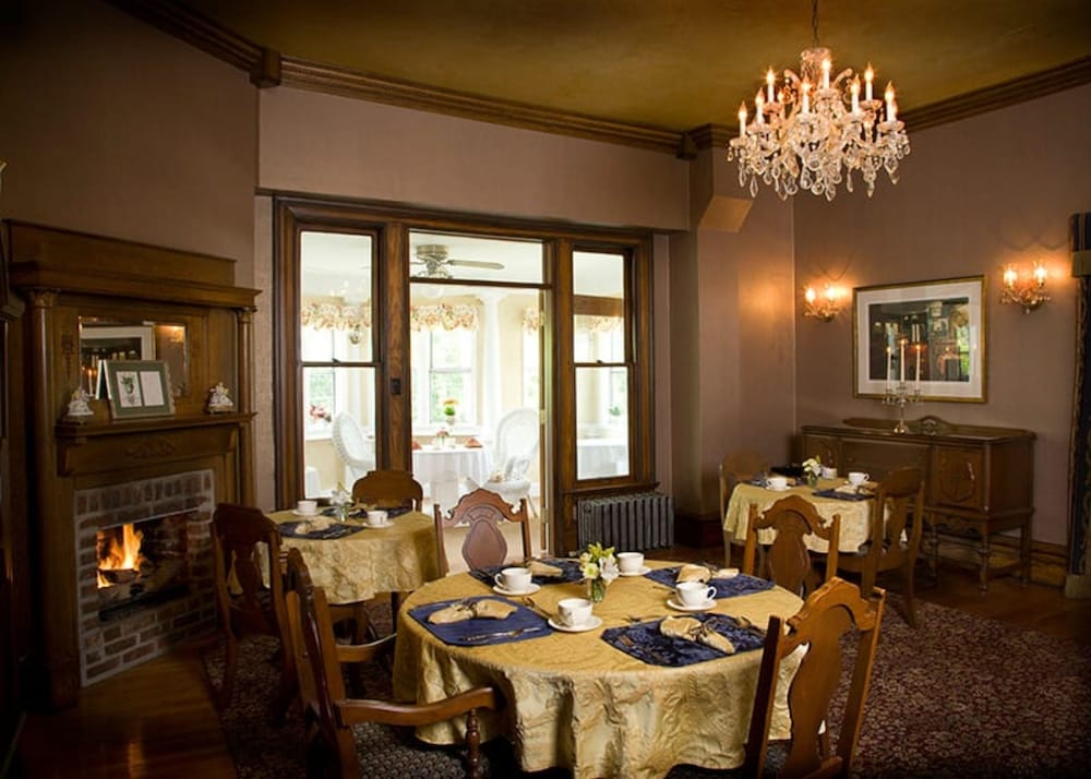 Albemarle Inn - photo 90
