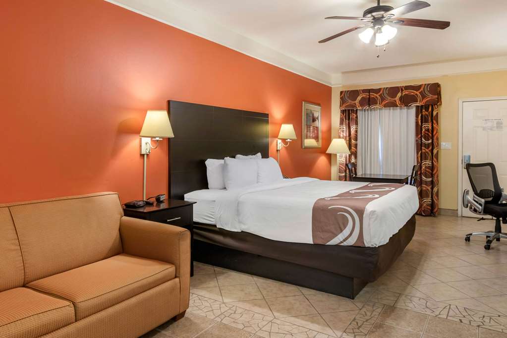 Quality Inn & Suites at The Outlets Mercedes Weslaco - photo 9