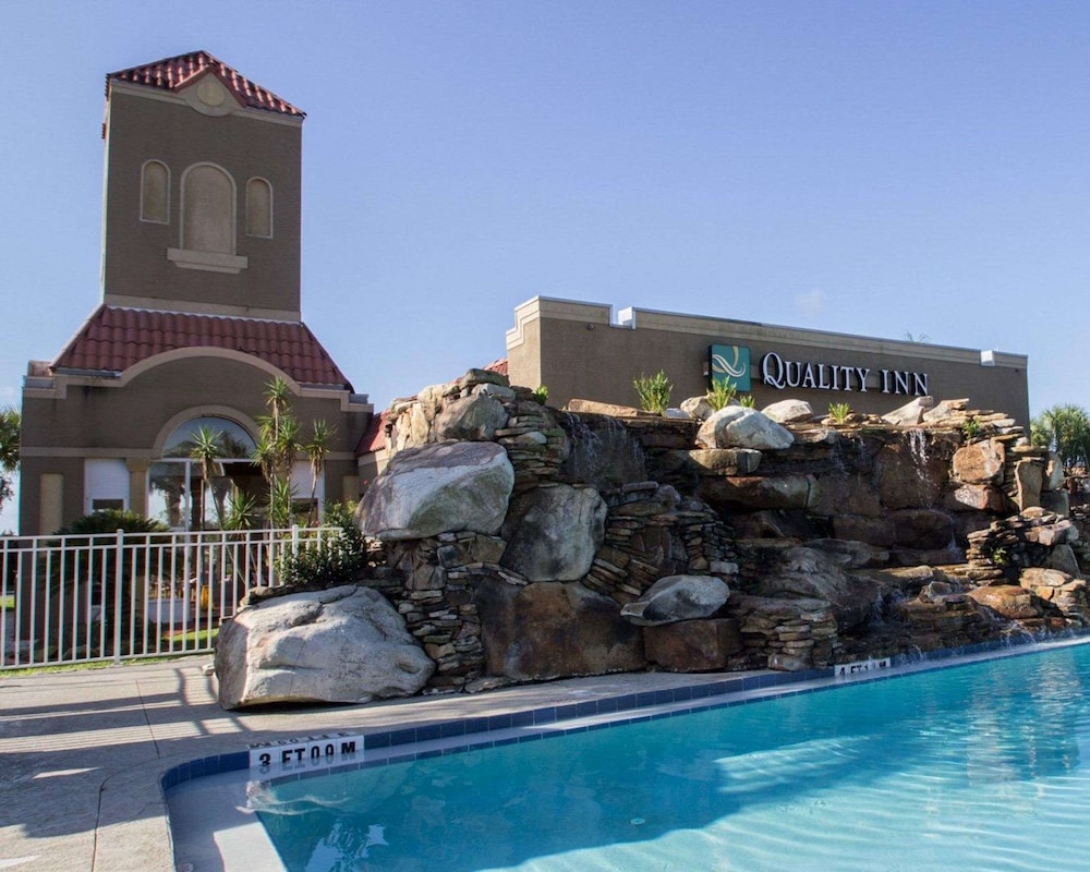 Quality Inn Kennedy Space Center - photo 52
