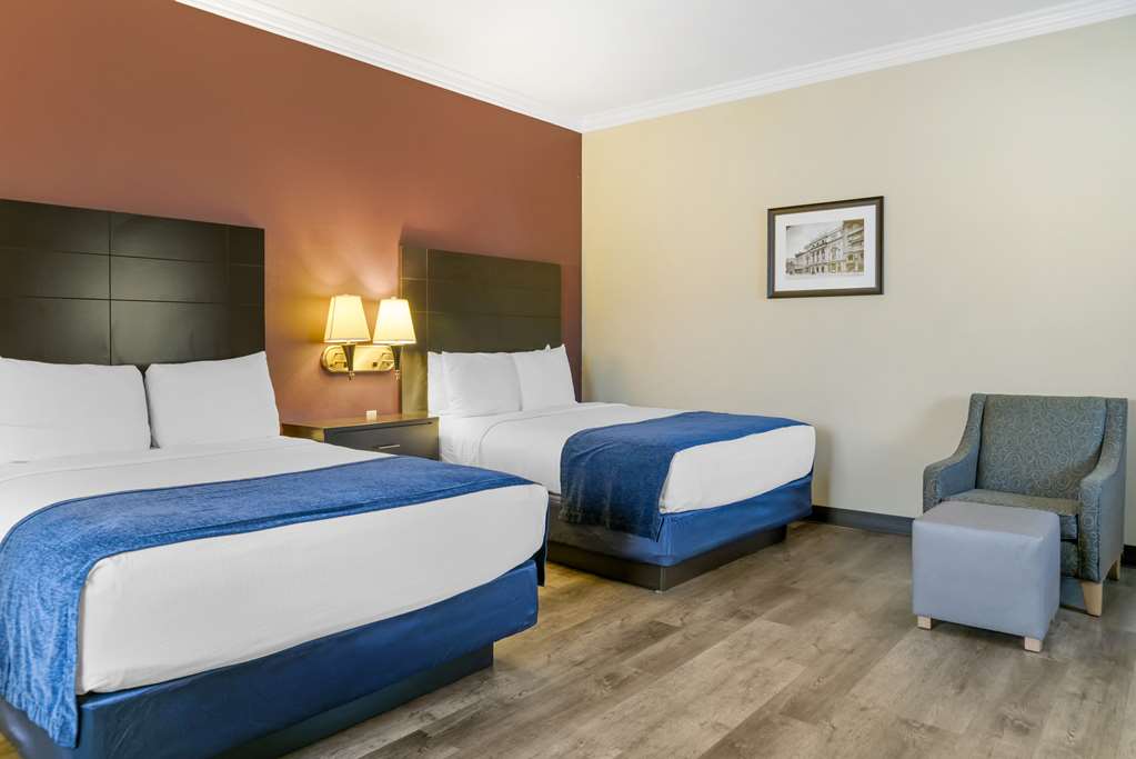 Best Western Greenfield Inn - photo 41