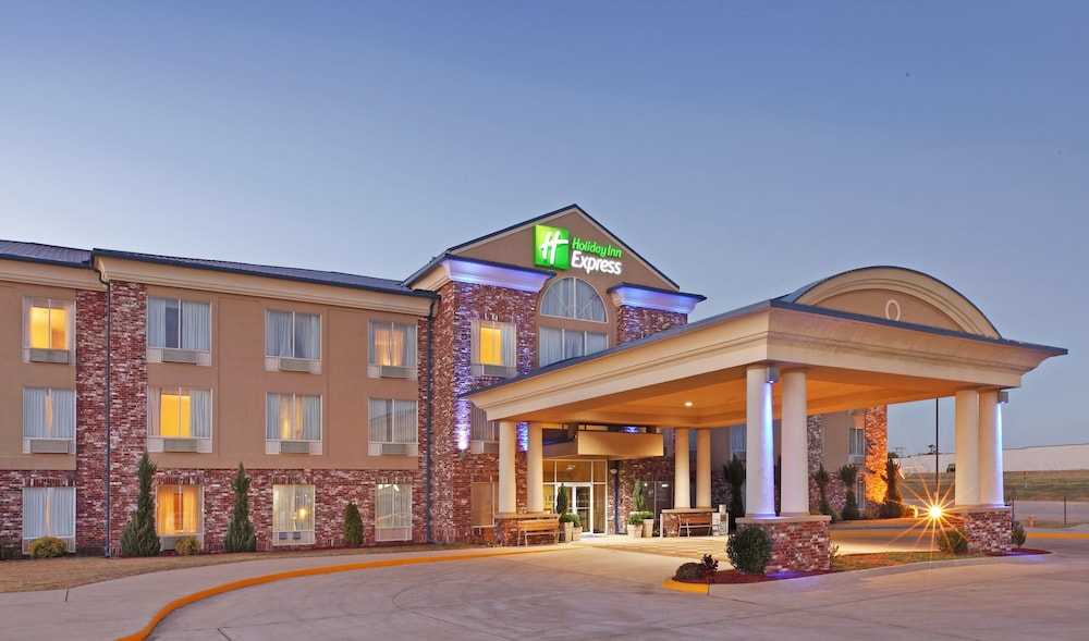 Holiday Inn Express Hotel & Suites Mountain Home an IHG Hotel - featured photo