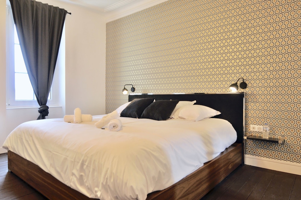 Appart Hotel Nuiteejour Le Mans Centre Jaures in Le Mans, France