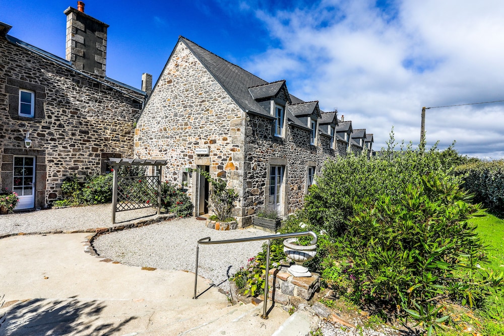 La Villa Bel Air — 4-Star Luxury Hotel in Flamanville, France