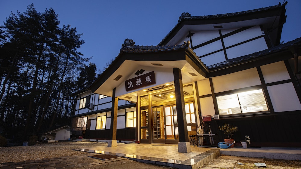 Kongoji Syukubo Seihoin - carbon neutral hotel in Azumino