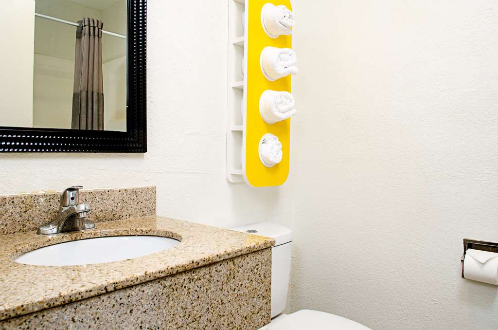 Motel 6 Modesto CA Downtown - featured photo