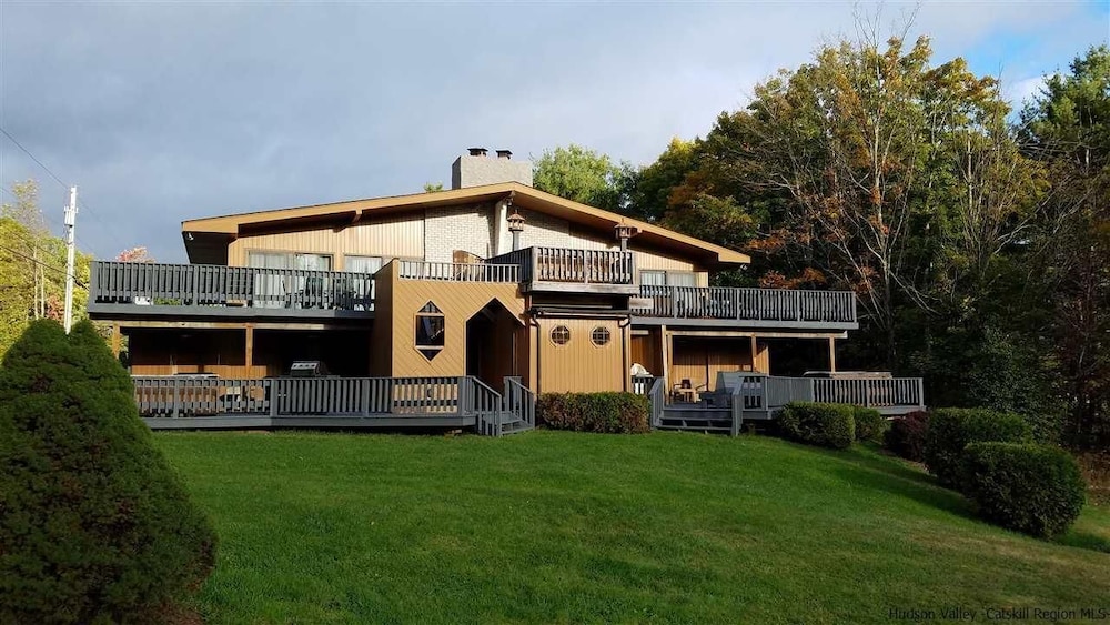 The Haüs Windham Spacious Suites Hot Tub Mountain Views - photo 90