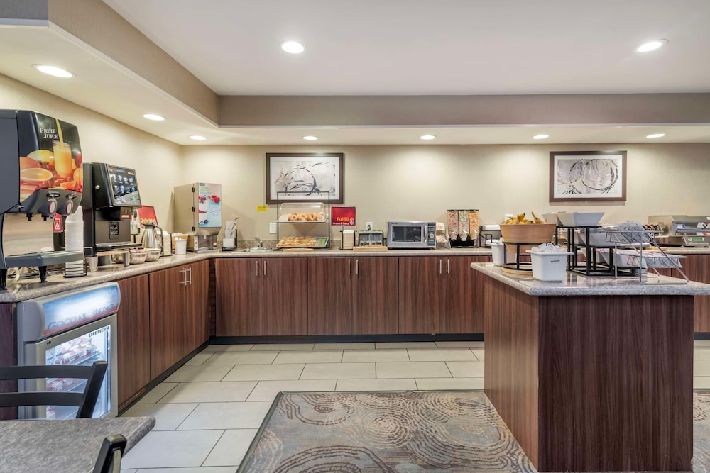 Best Western Liverpool Syracuse Inn & Suites - photo 20
