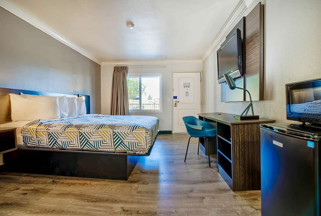 Motel 6 Menifee CA - photo 13