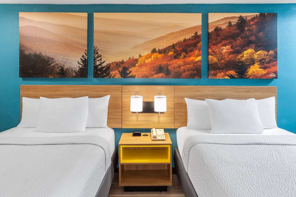 Days Inn by Wyndham Shelby - photo 9
