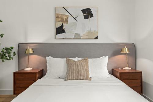 Central Apartment in a Hip Walkable Neighborhood NRP23 01143 — 4-Star Luxury Hotel in Long Beach, United States