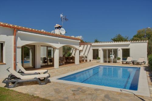 Casa Peters — 4-Star Luxury Hotel in Calonge, Spain