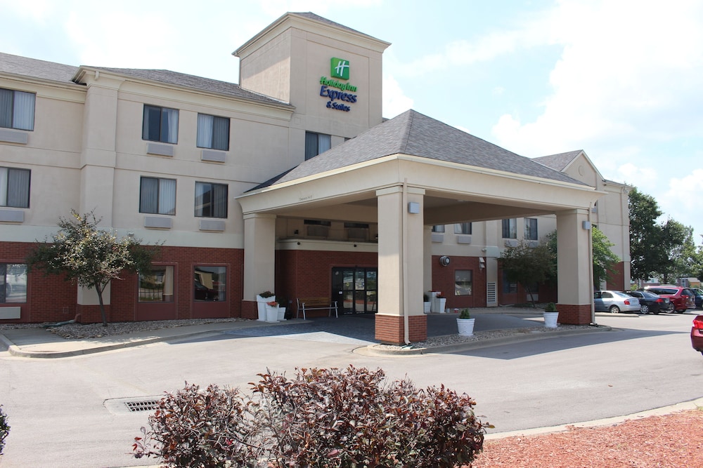 Holiday Inn Express Kansas City Liberty by IHG - photo 64
