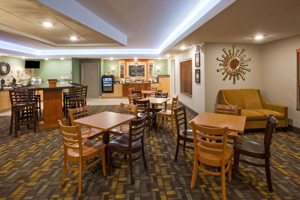 AmericInn by Wyndham Hartford SD - photo 3