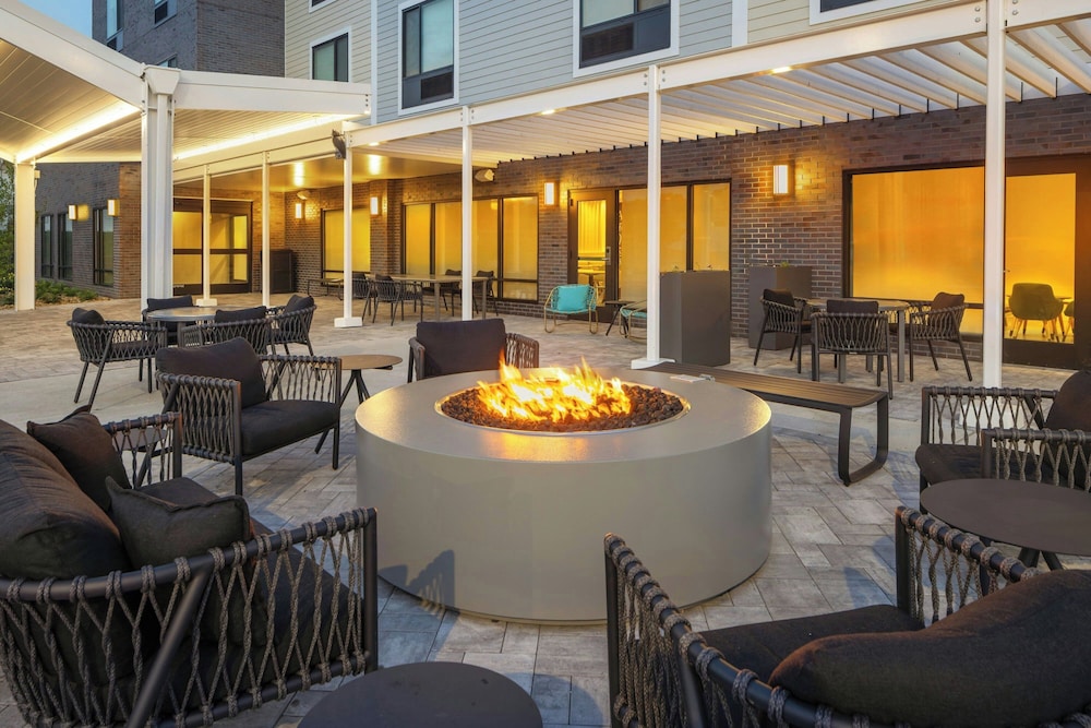 Rodeway Inn Hadley Amherst - photo 22
