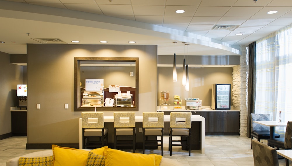 Holiday Inn Express & Suites Madison Central by IHG - photo 21