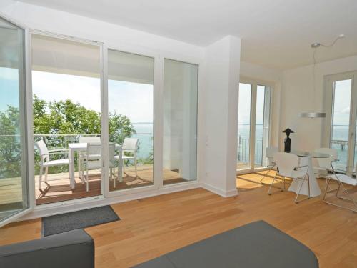 Ostseeresidenz Sassnitz Penthouse 19 mit Sauna Balkon Meerblick — 4-Star Luxury Hotel in Sassnitz, Germany