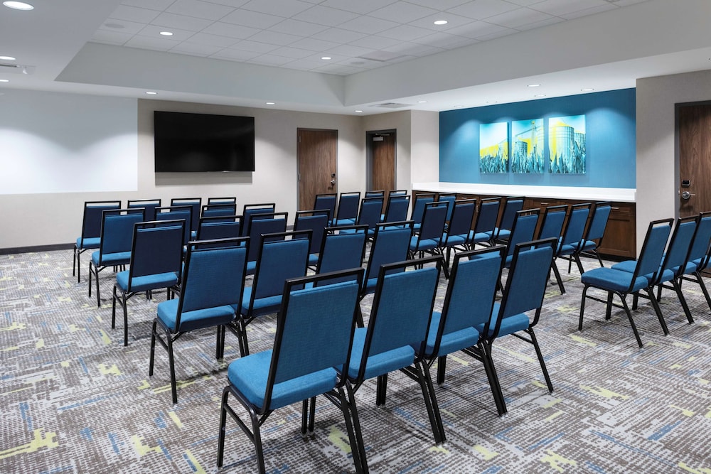 Hampton Inn & Suites Avon Indianapolis - photo 22