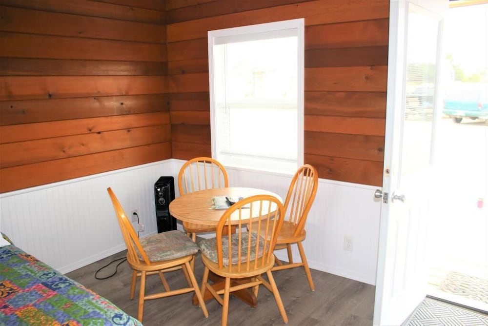 The Lowtide Motel - photo 51