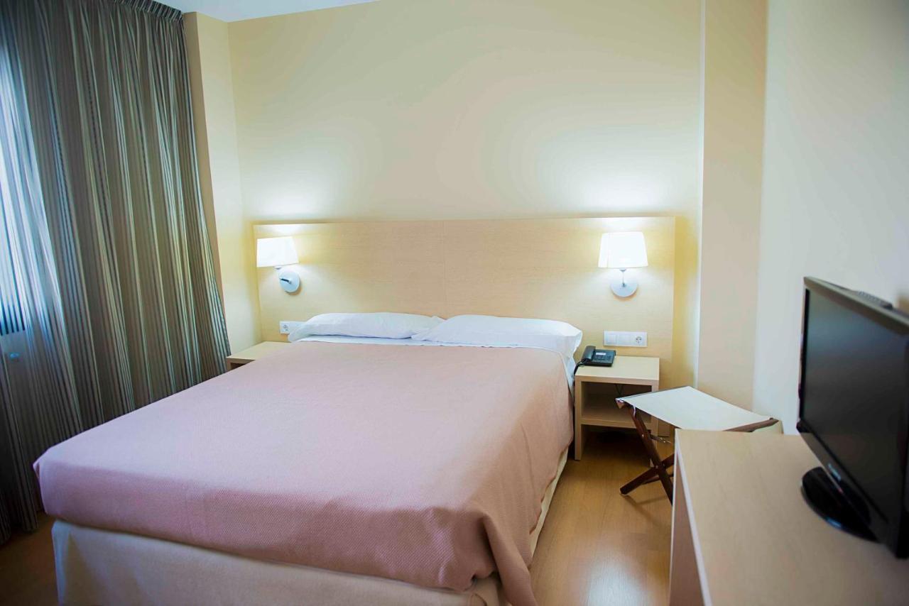 Hotel Meson de Erosa — Viana — photo 5