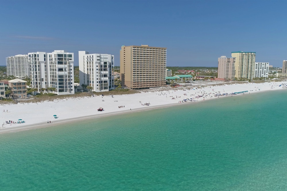 Pelican Beach Resort & Conference Center - photo 56