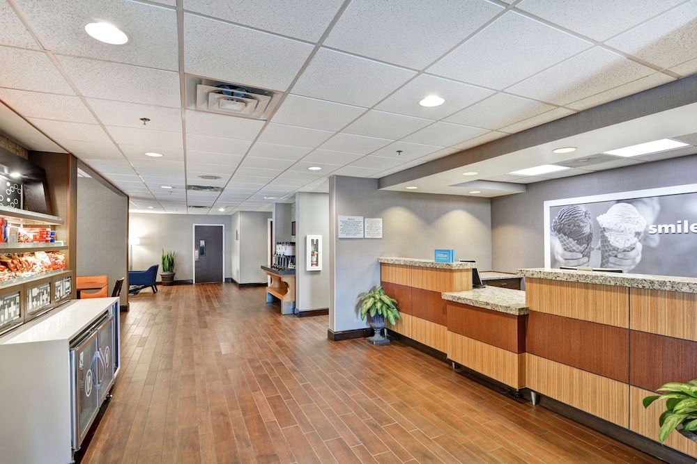 Hampton Inn Charlotte Gastonia - photo 6