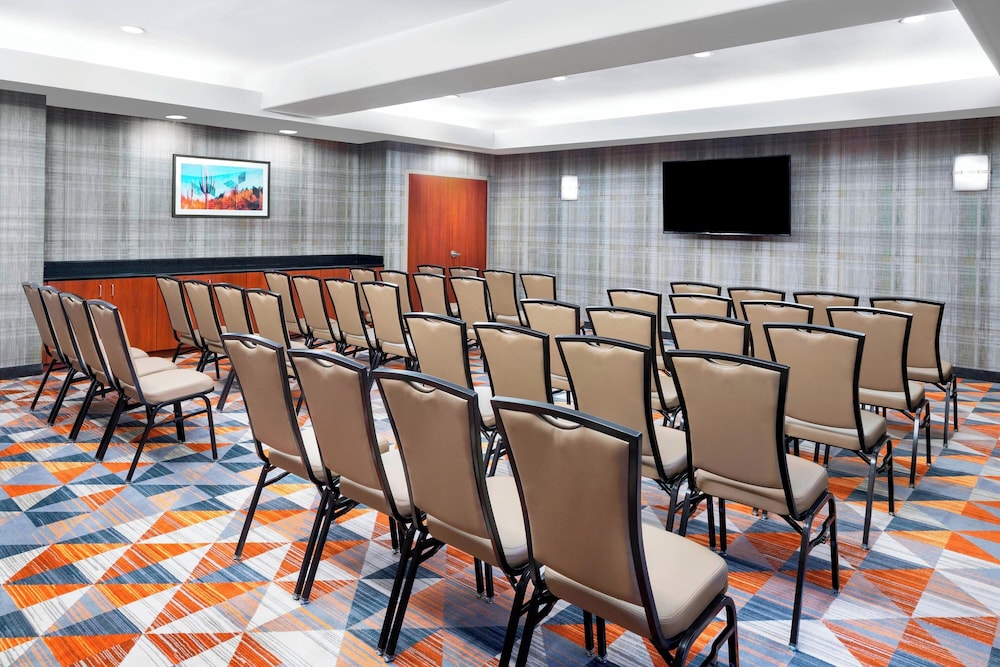 Courtyard by Marriott Scottsdale North - photo 32